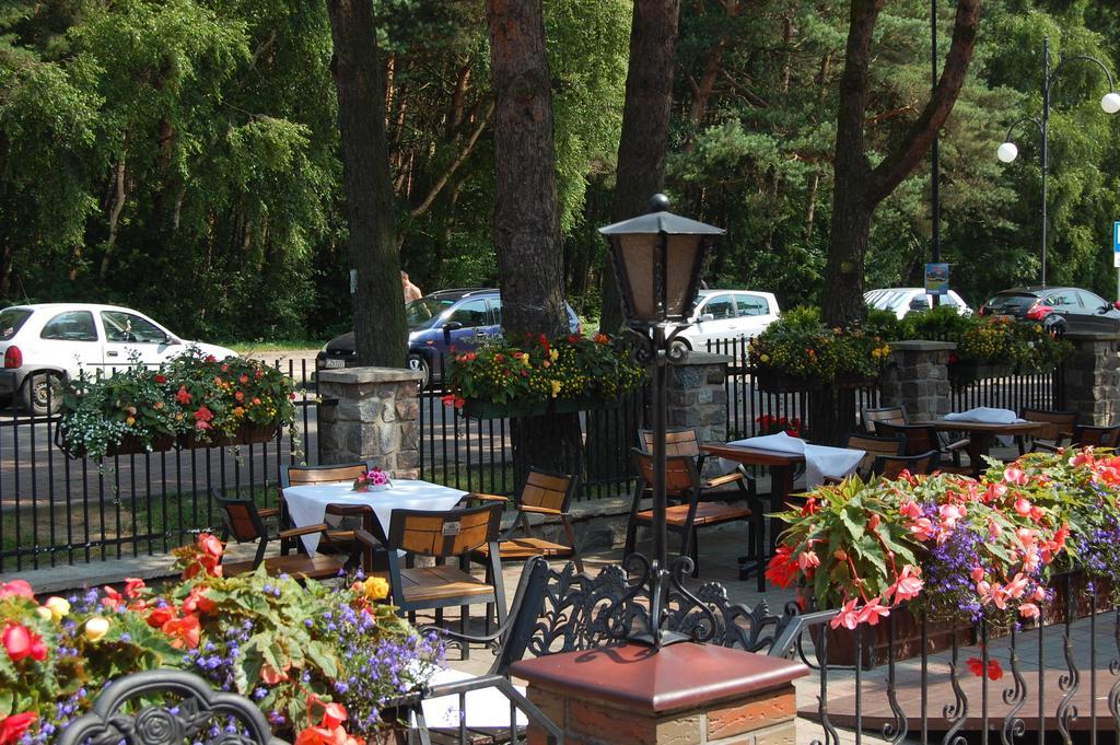 Hotel Wodnik Леба Экстерьер фото