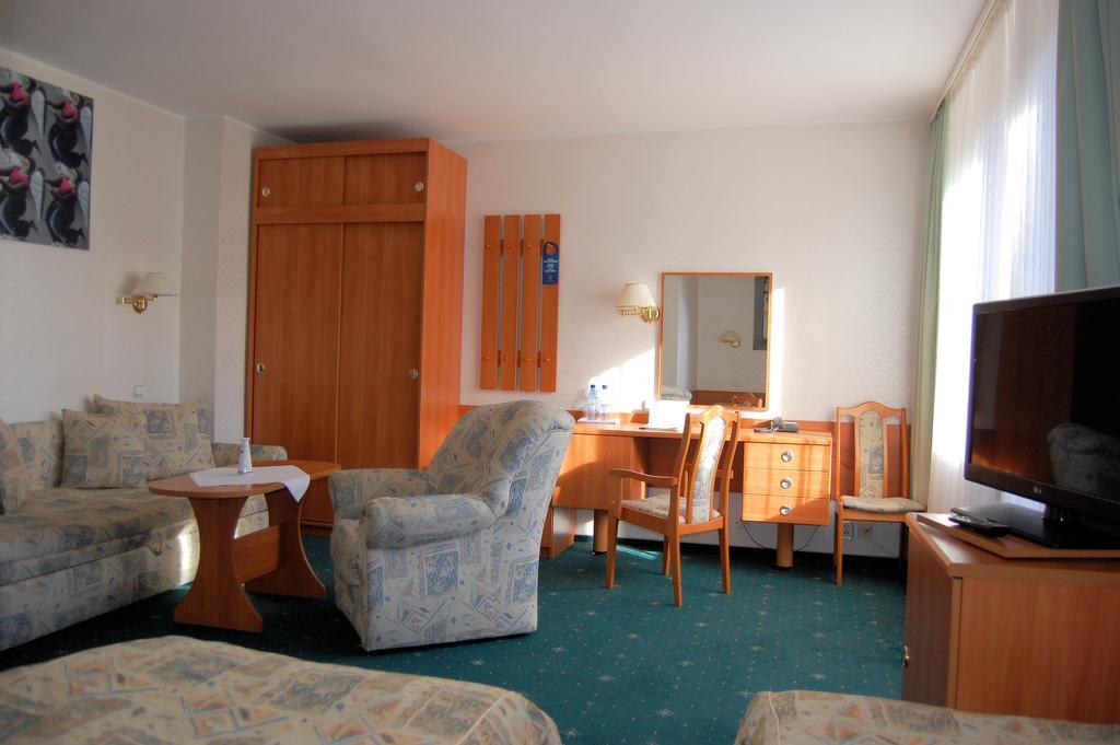Hotel Wodnik Леба Экстерьер фото