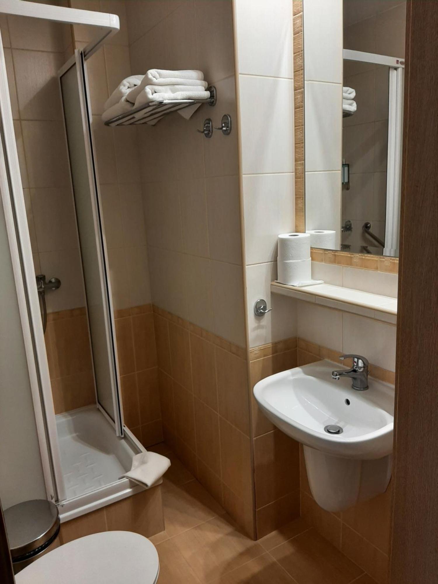 Hotel Wodnik Леба Экстерьер фото