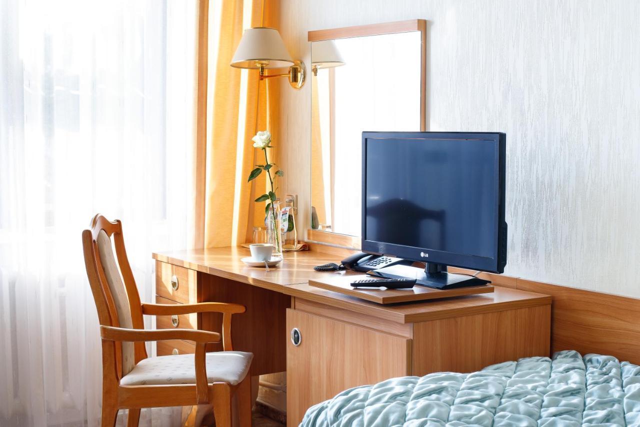 Hotel Wodnik Леба Экстерьер фото