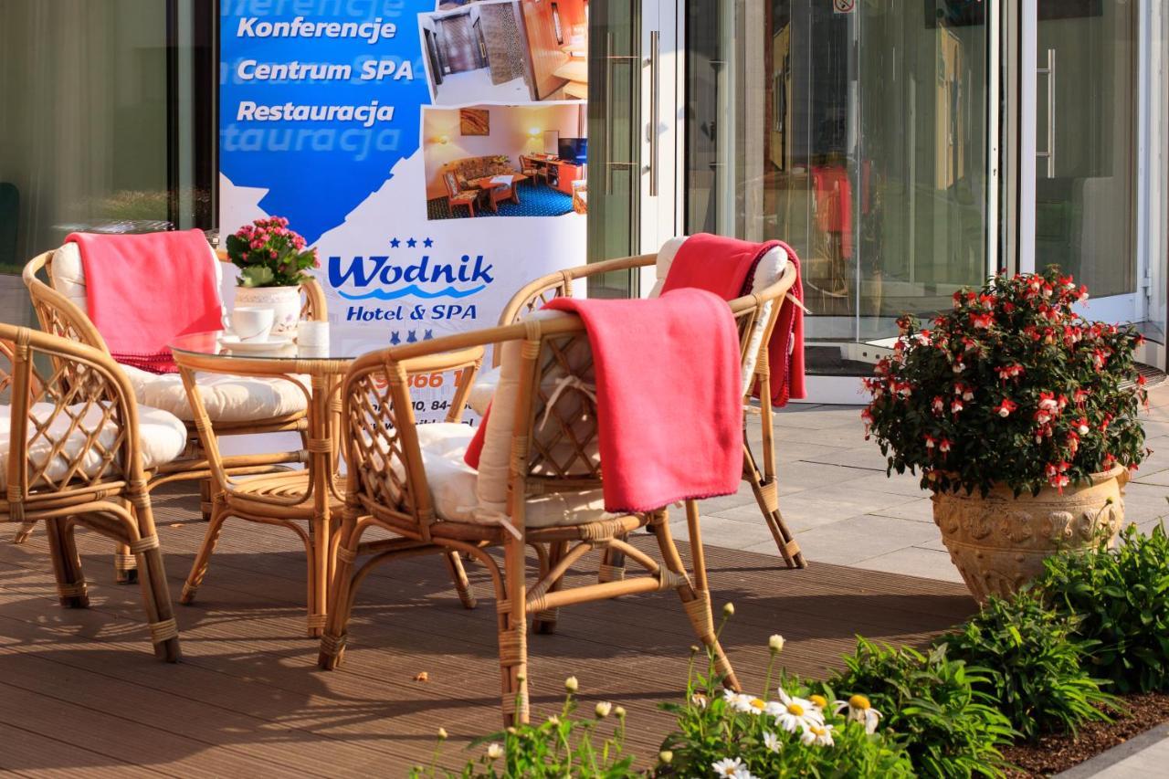 Hotel Wodnik Леба Экстерьер фото